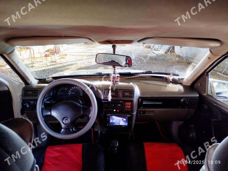 Opel Vectra 1992 - 25 000 TMT - Байрамали - img 5