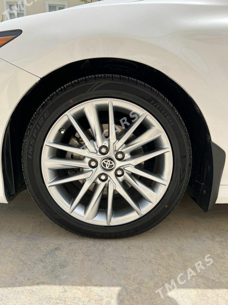 Toyota Camry 2018 - 352 000 TMT - Ашхабад - img 8