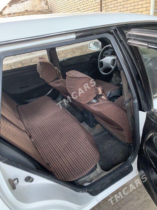 Toyota Corolla 1996 - 40 000 TMT - Достлук - img 2