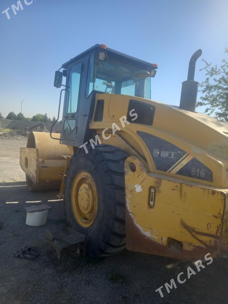 LiuGong Roller 2015 - 300 000 TMT - Гёкдепе - img 3