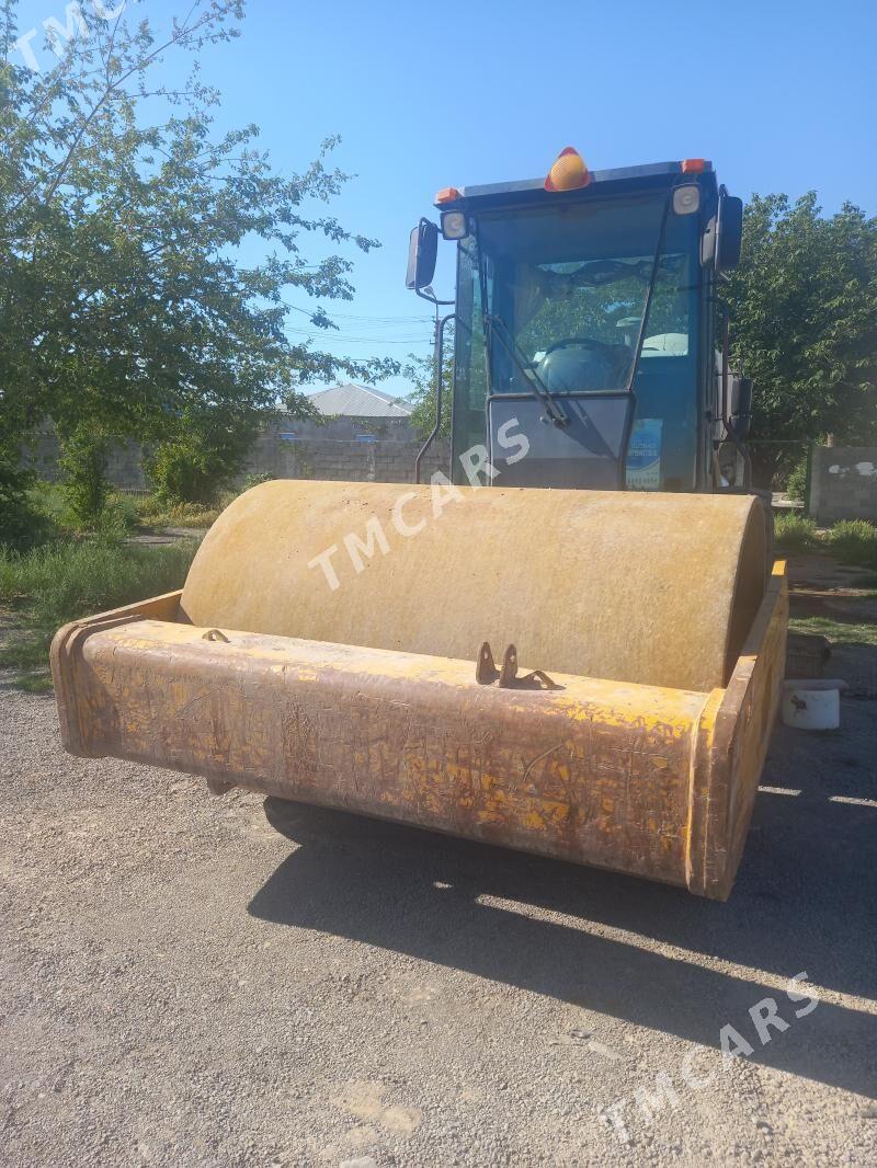LiuGong Roller 2015 - 300 000 TMT - Гёкдепе - img 2