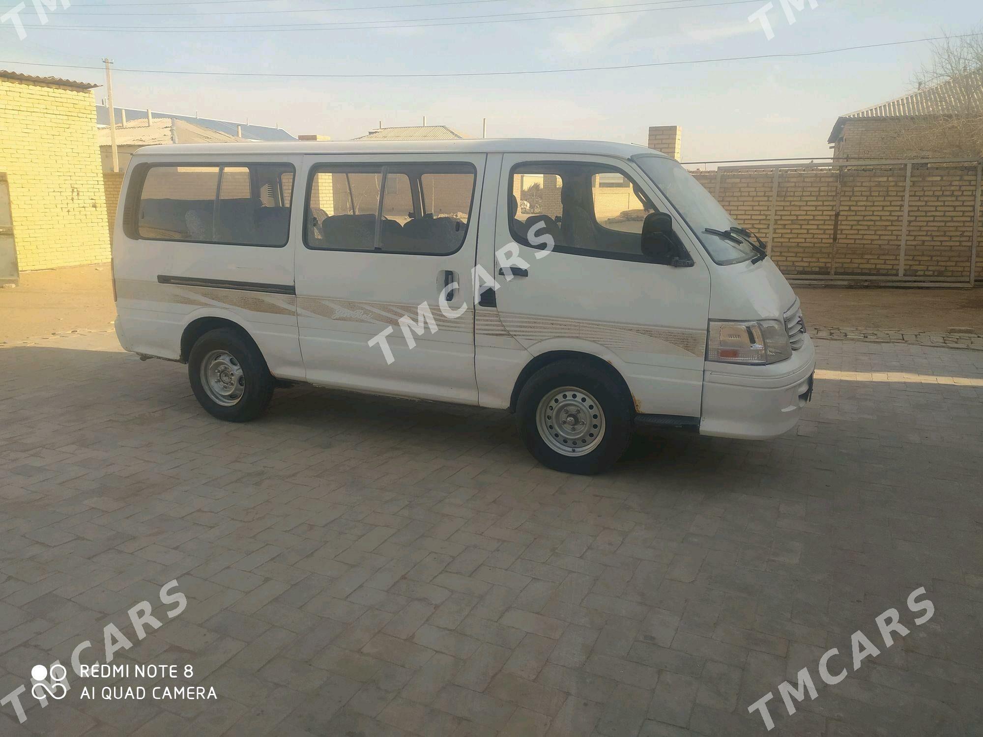 Toyota Hiace 2007 - 90 000 TMT - Мары - img 6