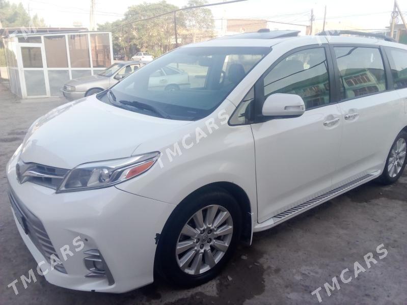 Toyota Sienna 2017 - 490 000 TMT - Дянев - img 6