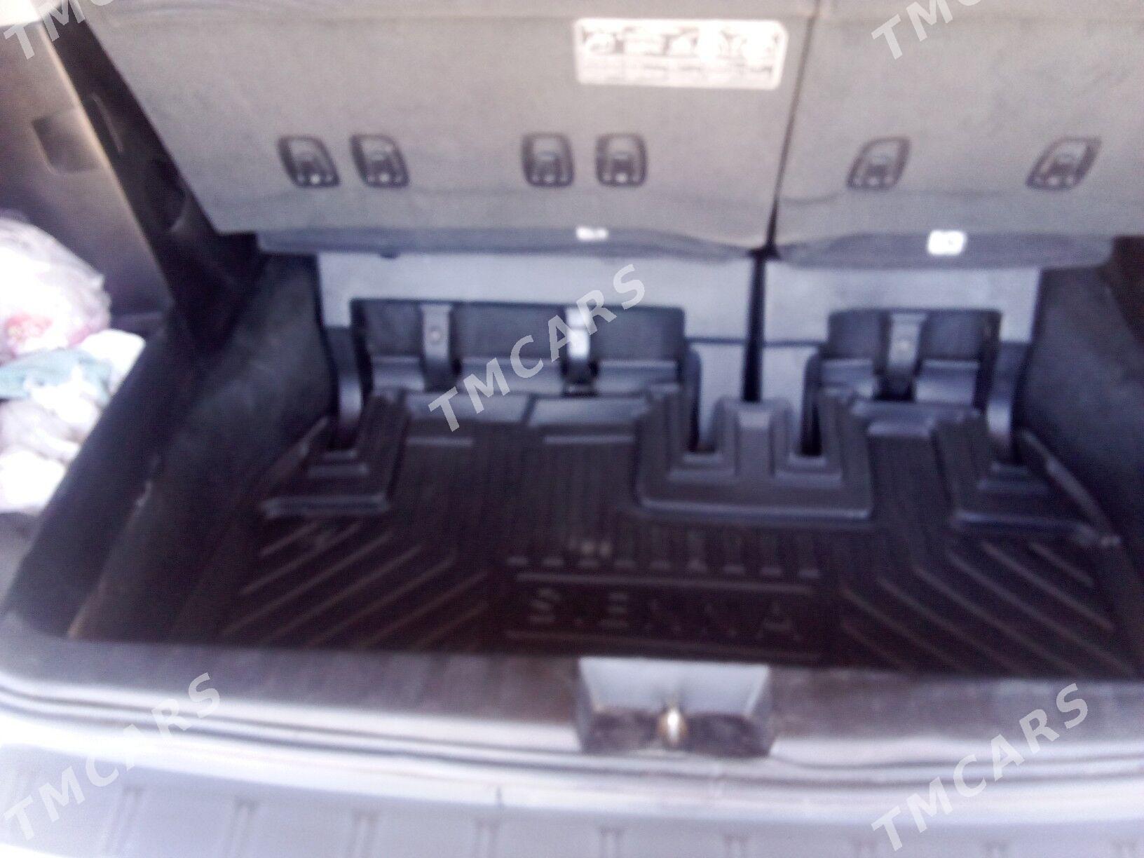 Toyota Sienna 2017 - 490 000 TMT - Дянев - img 5