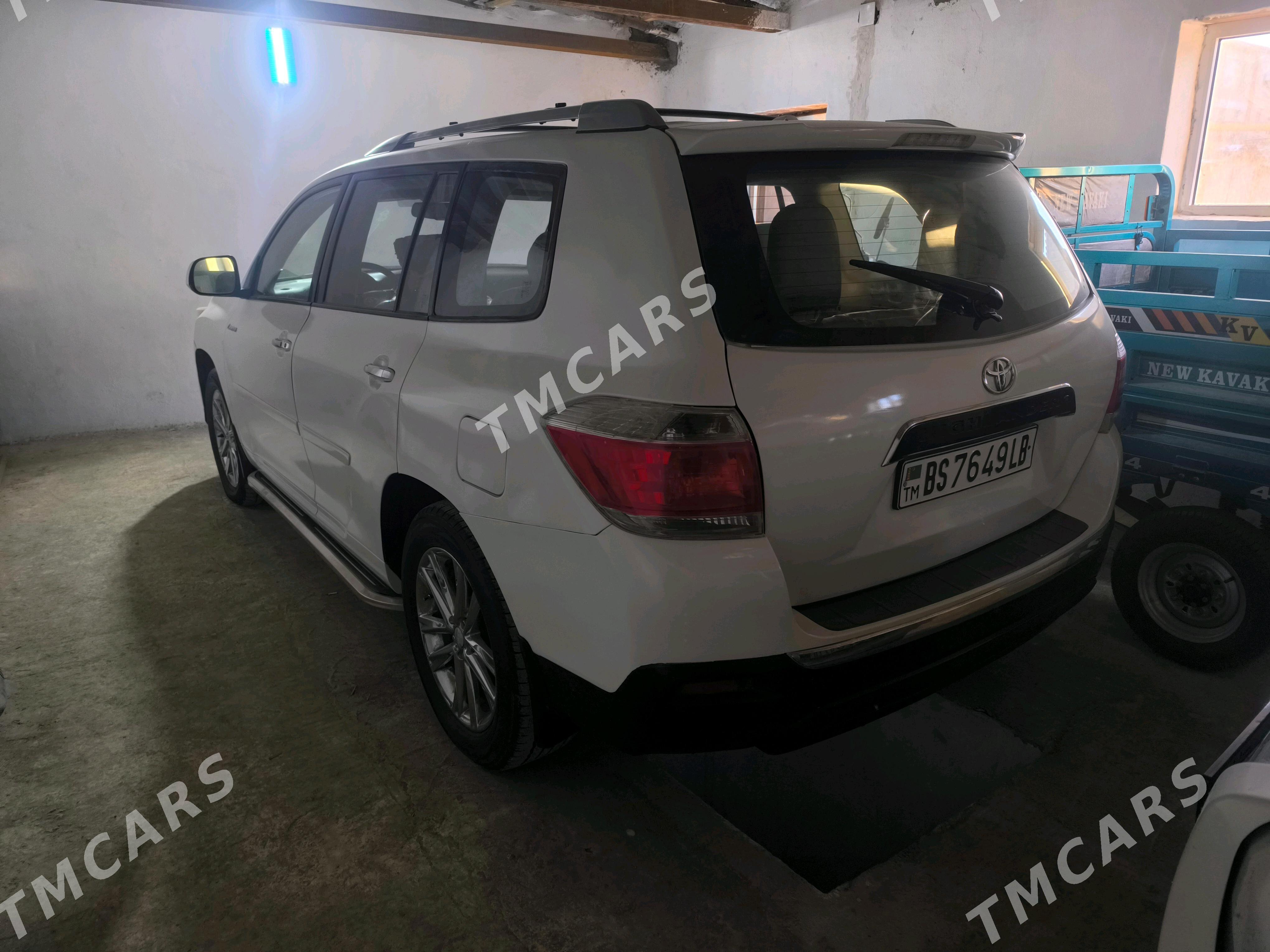 Toyota Highlander 2010 - 280 000 TMT - Магданлы - img 4