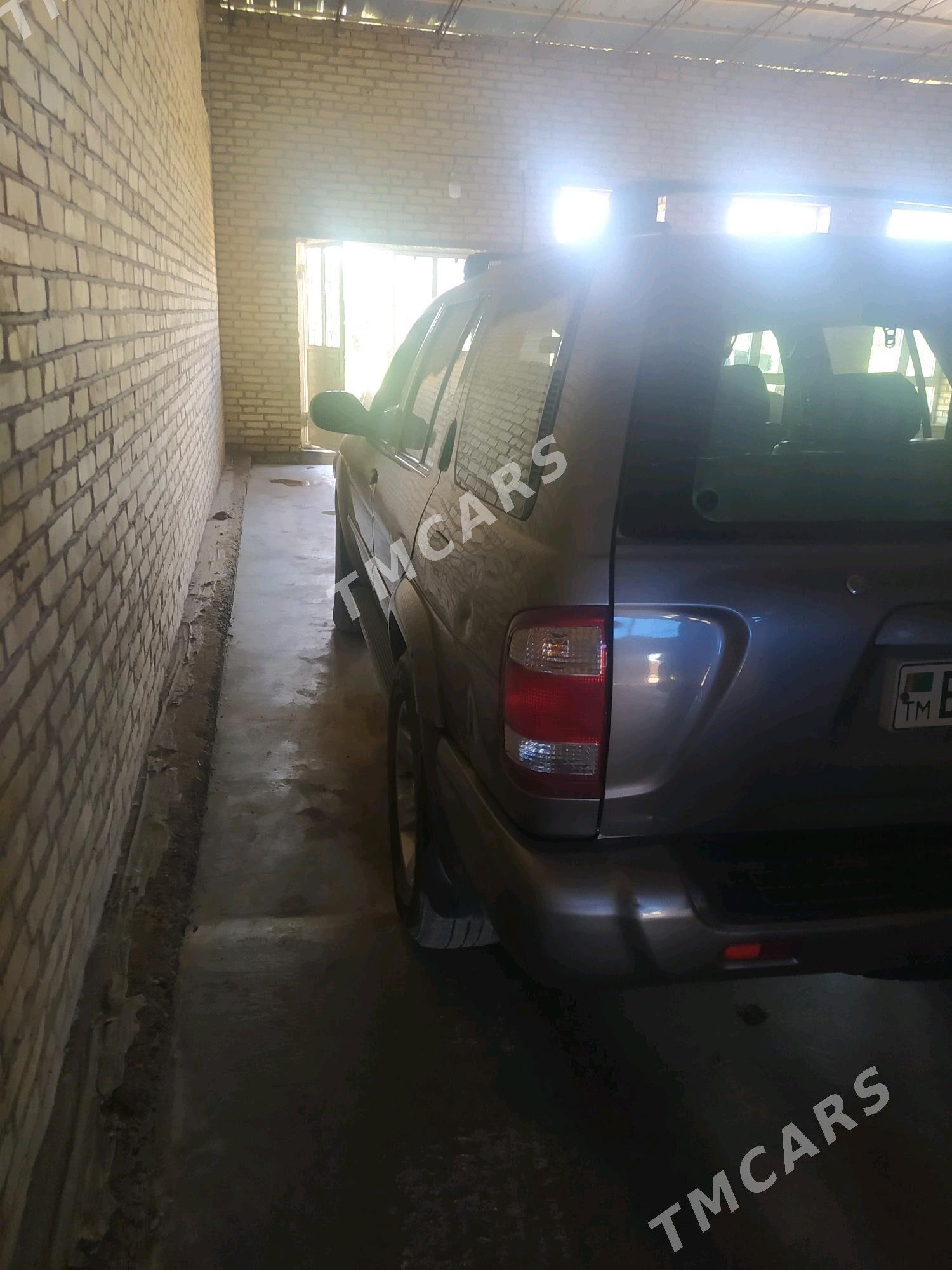 Nissan Pathfinder 2002 - 100 000 TMT - Дянев - img 5