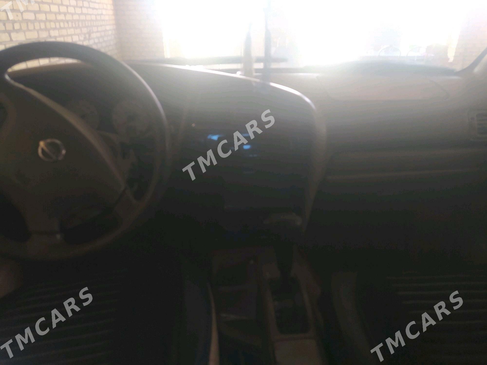 Nissan Pathfinder 2002 - 100 000 TMT - Дянев - img 7