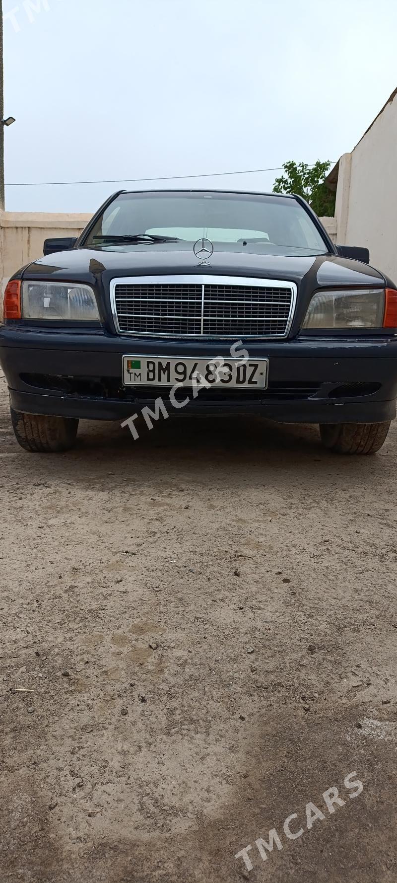 Mercedes-Benz C-Class 1994 - 45 000 TMT - Кёнеургенч - img 2