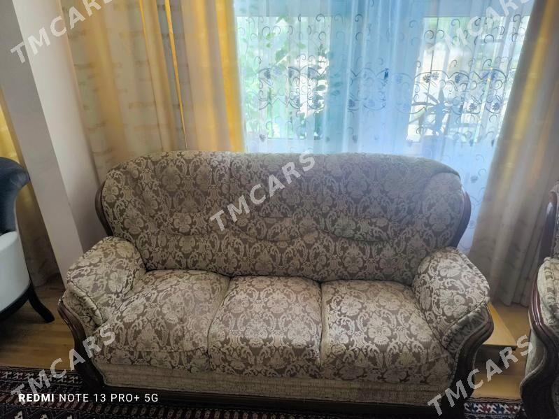 Diwan troýka - Aşgabat - img 2