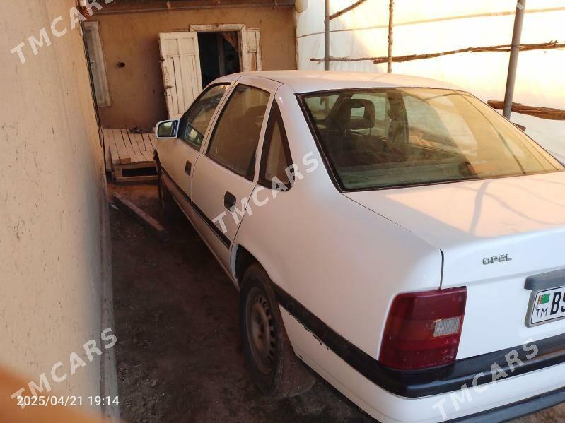 Opel Vectra 1992 - 25 000 TMT - Кёнеургенч - img 4