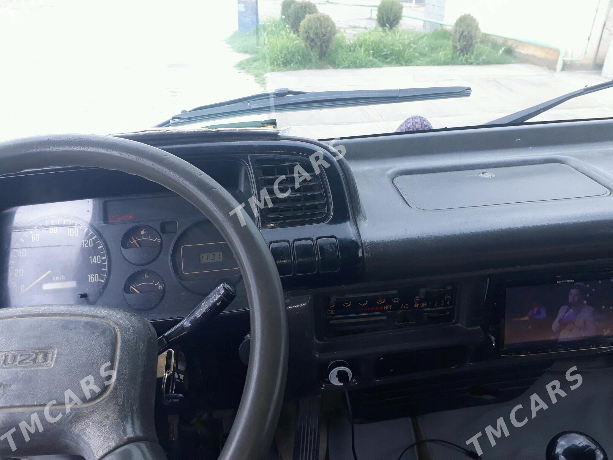 Isuzu Elf 2003 - 315 000 TMT - Ашхабад - img 5