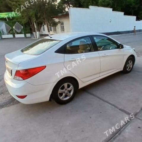 Hyundai Accent 2013 - 144 000 TMT - Ашхабад - img 4