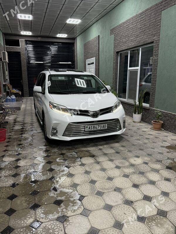 Toyota Sienna 2019 - 430 000 TMT - Aşgabat - img 1