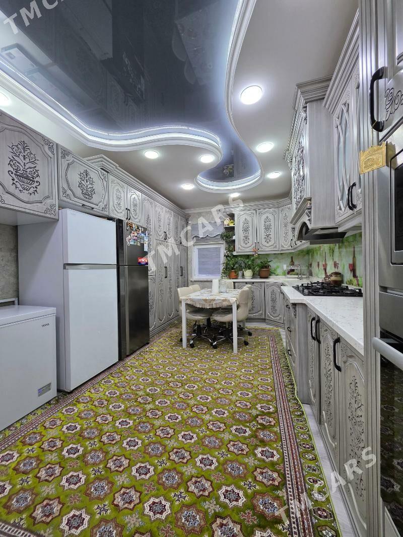 Satlyk mir6. 9/2. 3Kom. 86m² - Мир 6 - img 3
