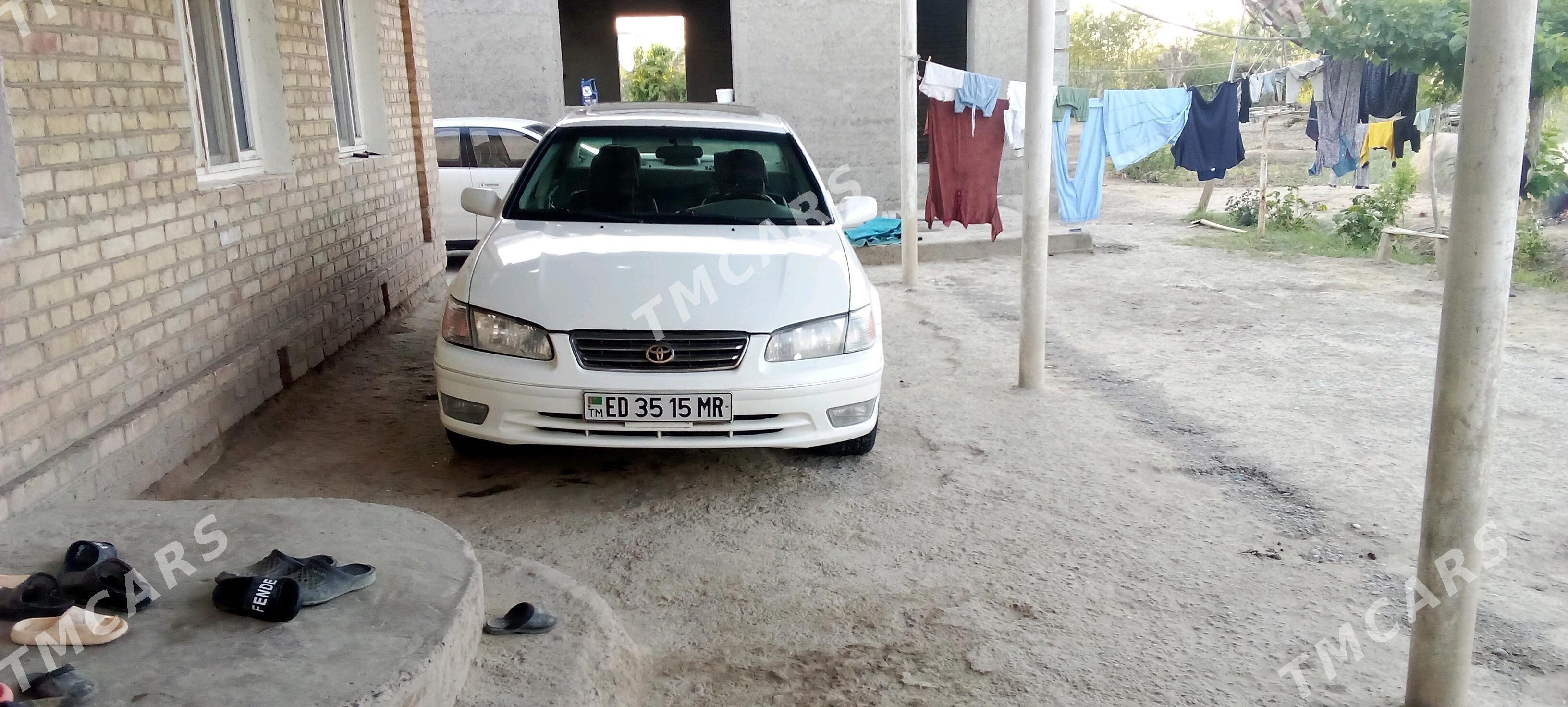 Toyota Camry 2000 - 140 000 TMT - Мургап - img 2