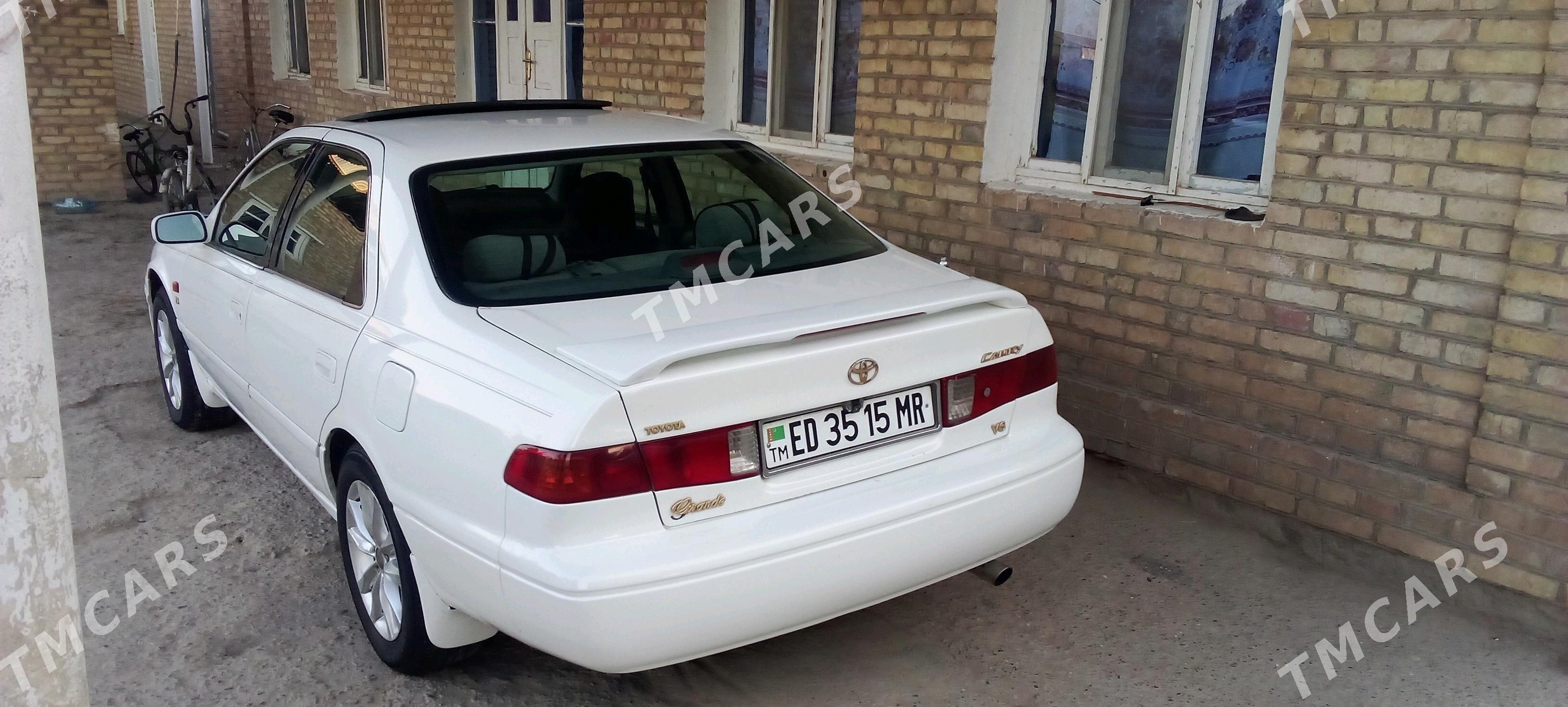 Toyota Camry 2000 - 140 000 TMT - Мургап - img 6