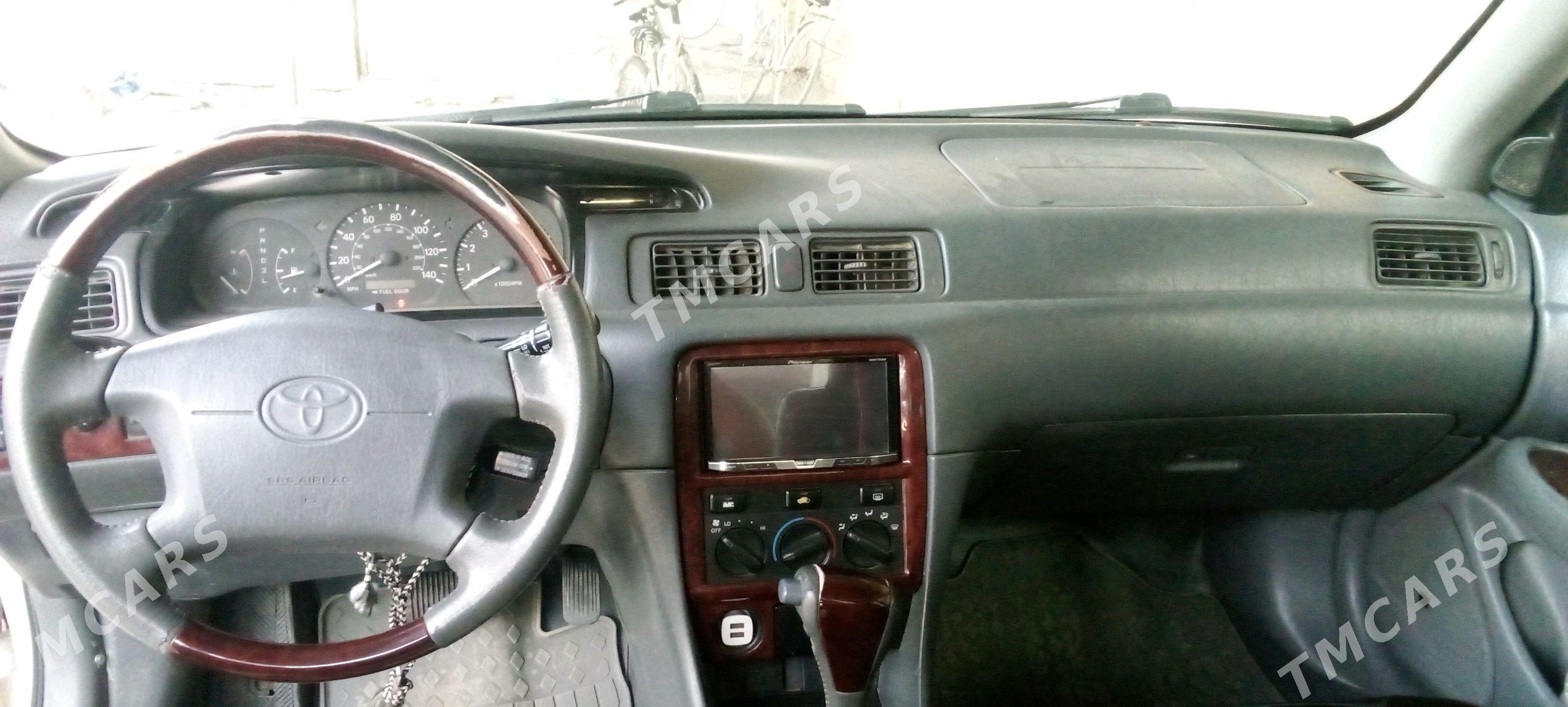Toyota Camry 2000 - 140 000 TMT - Мургап - img 8