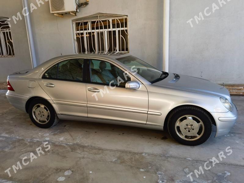 Mercedes-Benz C-Class 2001 - 90 000 TMT - Мары - img 4
