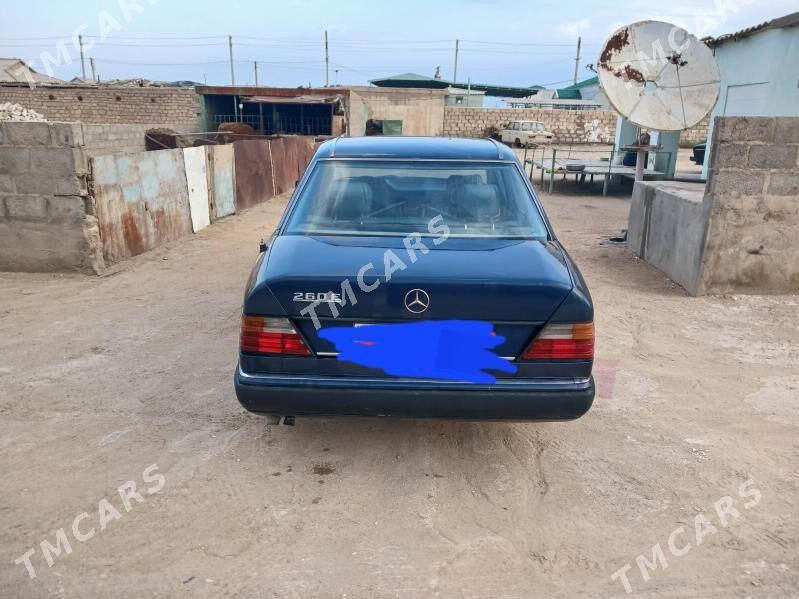Mercedes-Benz 230E 1992 - 24 000 TMT - Gumdag - img 4