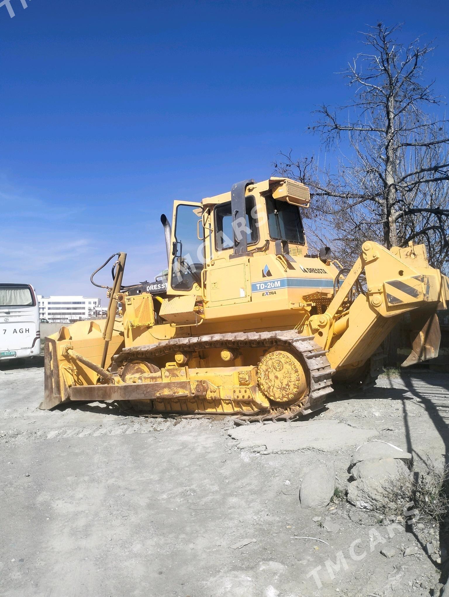 Caterpillar Dozer 2014 - 2 500 000 TMT - Ашхабад - img 2