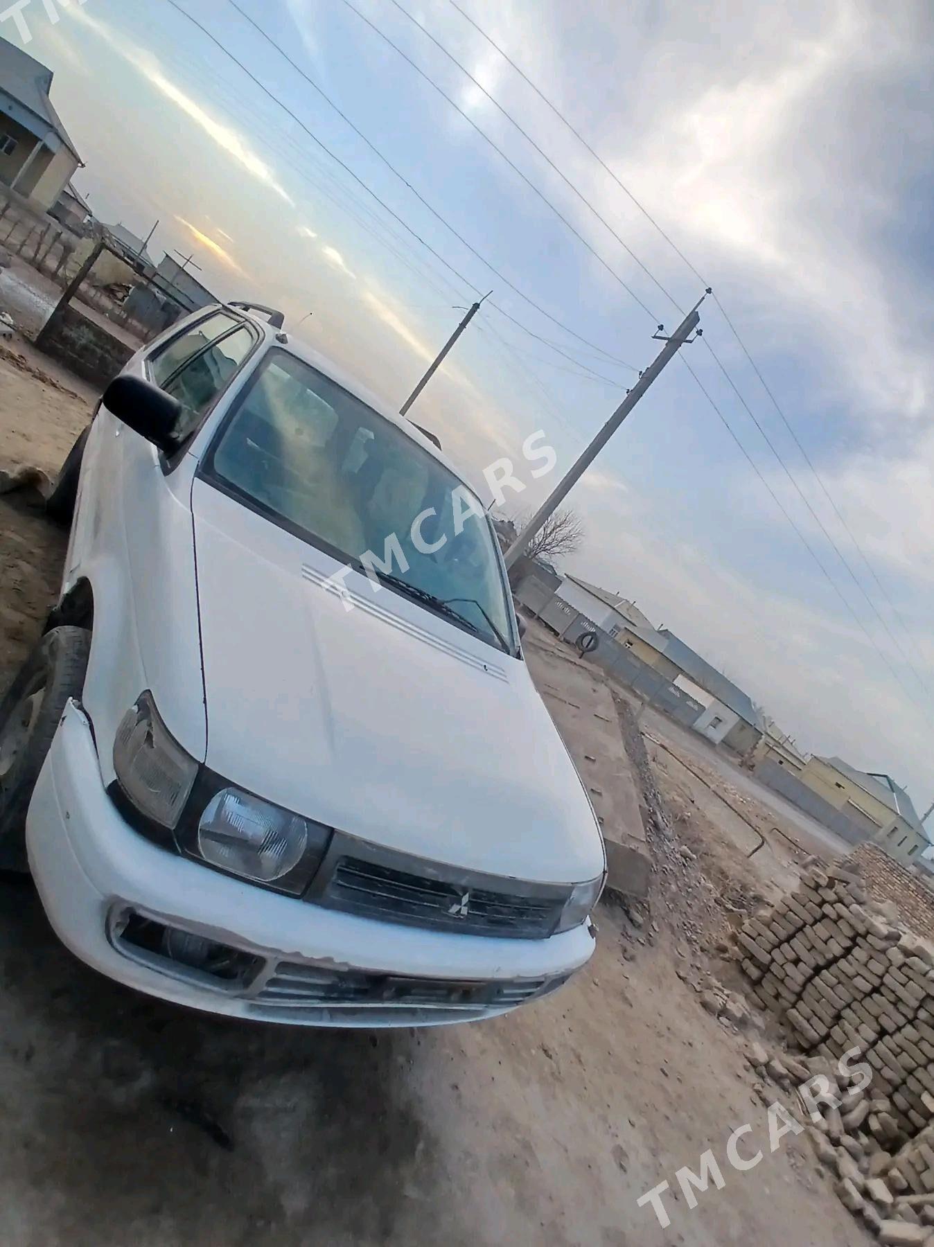 Mitsubishi Chariot 1994 - 18 000 TMT - Мары - img 5