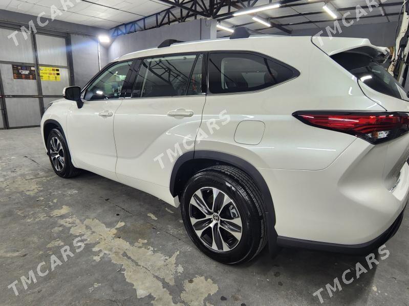 Toyota Highlander 2021 - 591 000 TMT - Ашхабад - img 3