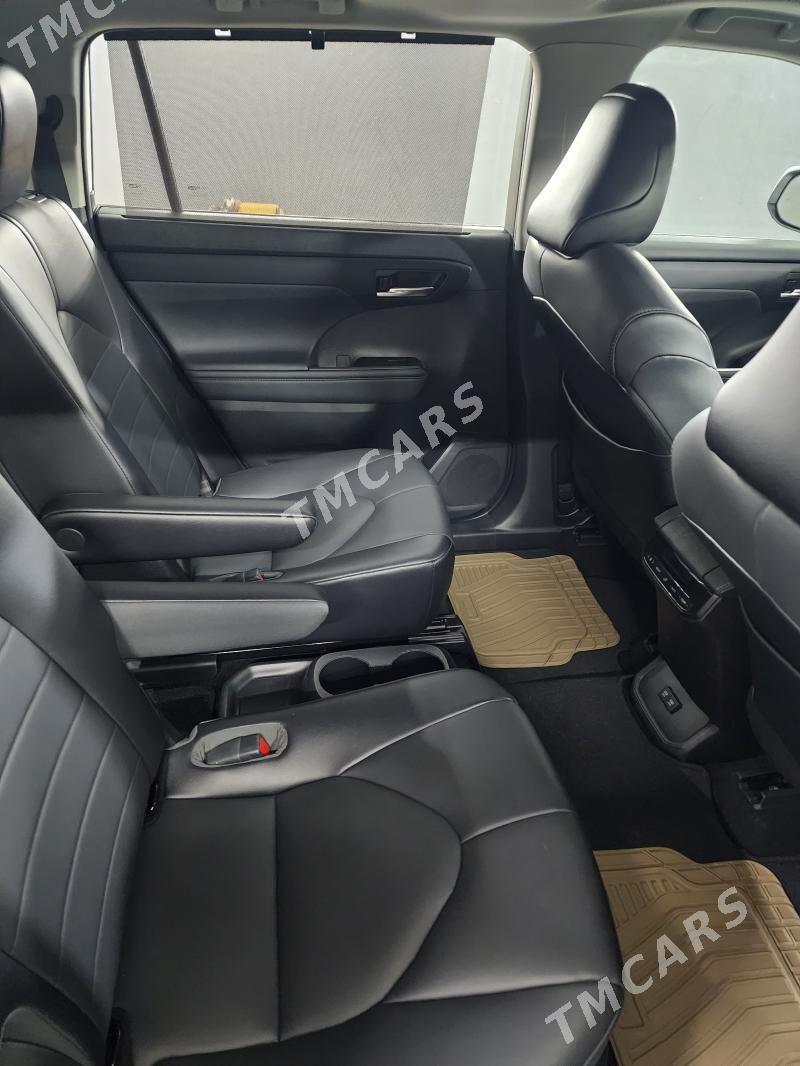 Toyota Highlander 2021 - 591 000 TMT - Ашхабад - img 2