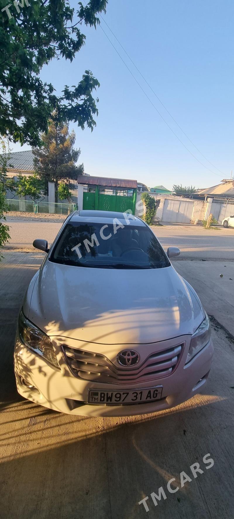 Toyota Camry 2010 - 195 000 TMT - Мир 2 - img 3