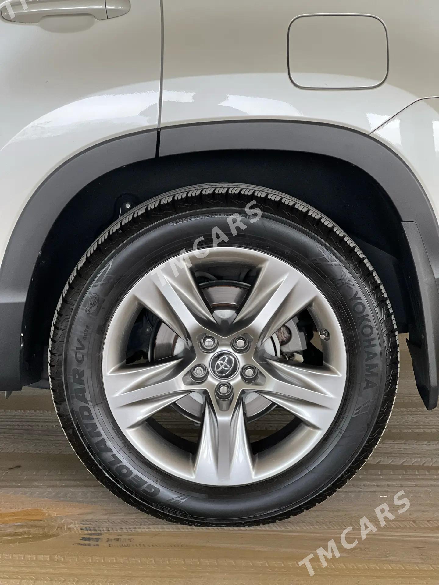 Toyota Highlander 2019 - 695 000 TMT - Aşgabat - img 4