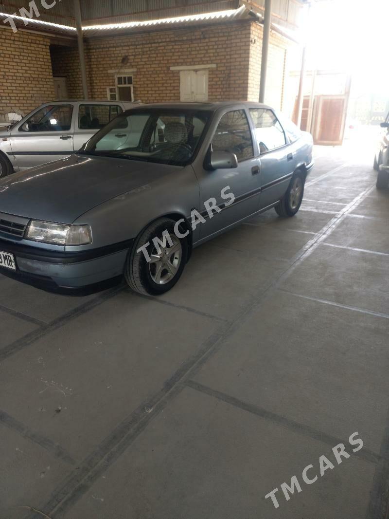 Opel Vectra 1990 - 36 000 TMT - Mary - img 3