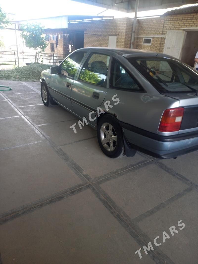 Opel Vectra 1990 - 36 000 TMT - Mary - img 5