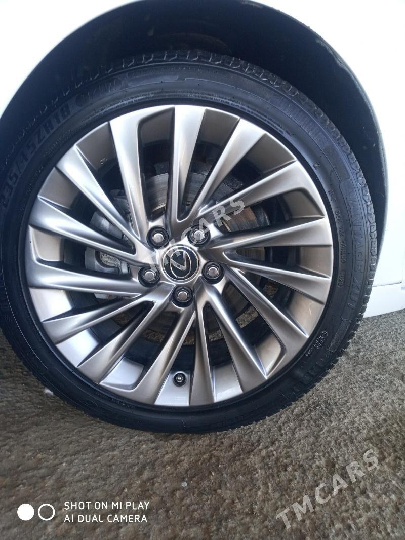 Lexus ES 350 2019 - 550 000 TMT - Мары - img 8