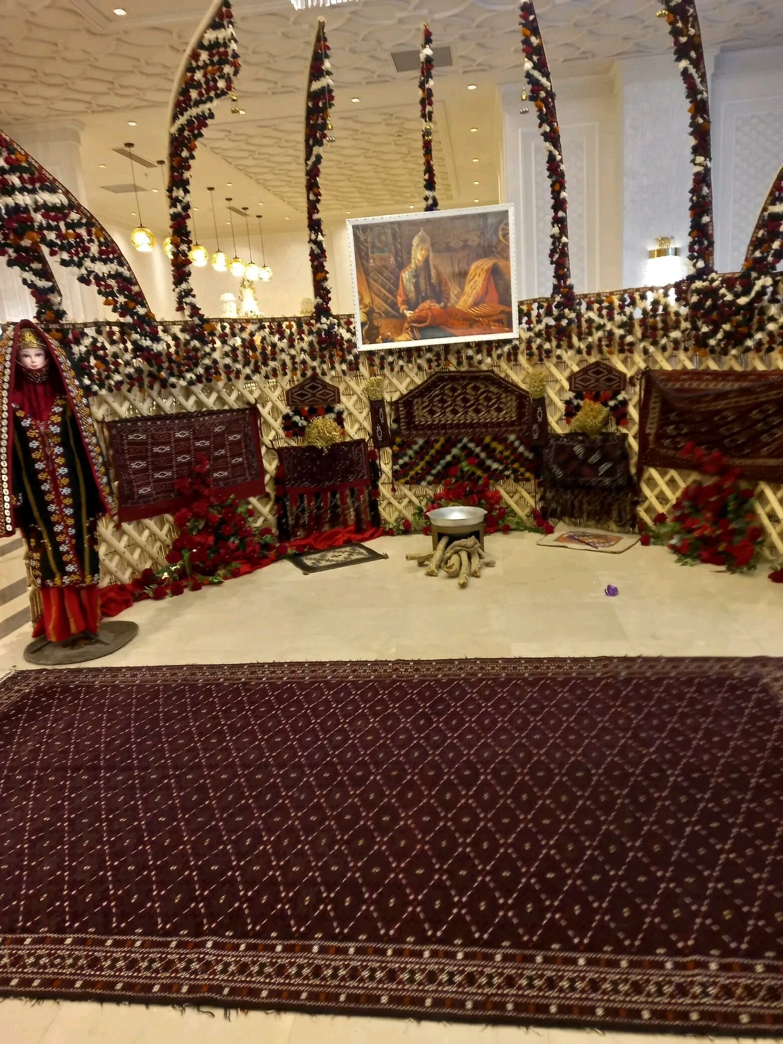 Ak gara öy bezegleri eşigi - Aşgabat - img 4