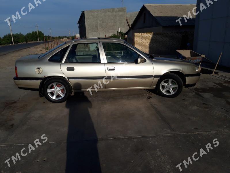 Opel Vectra 1992 - 30 000 TMT - Чарджоу - img 3