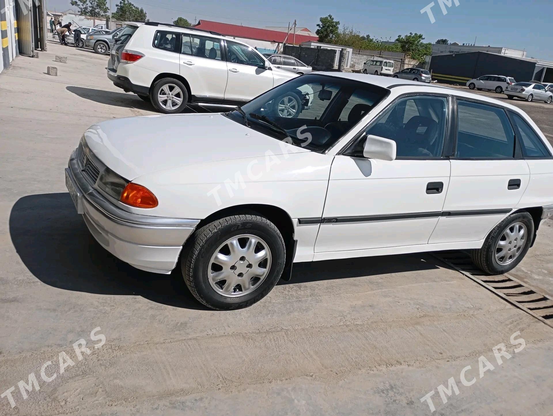 Opel Astra 1993 - 35 000 TMT - Mary - img 4