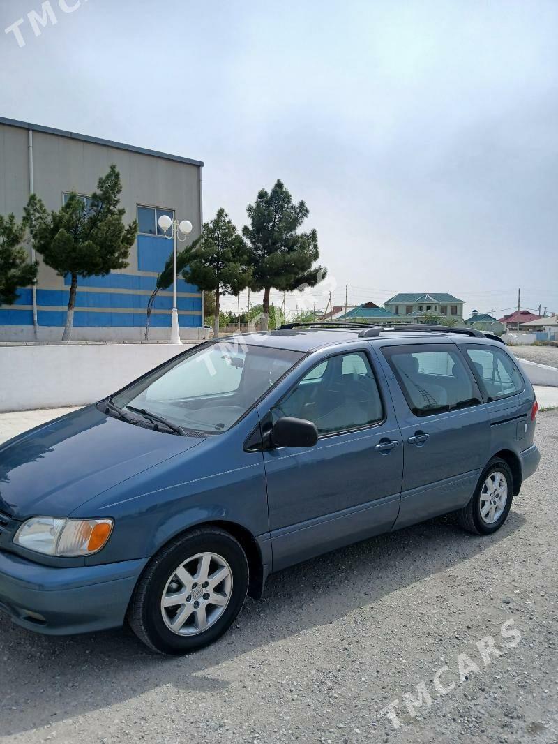 Toyota Sienna 2000 - 175 000 TMT - Балканабат - img 4