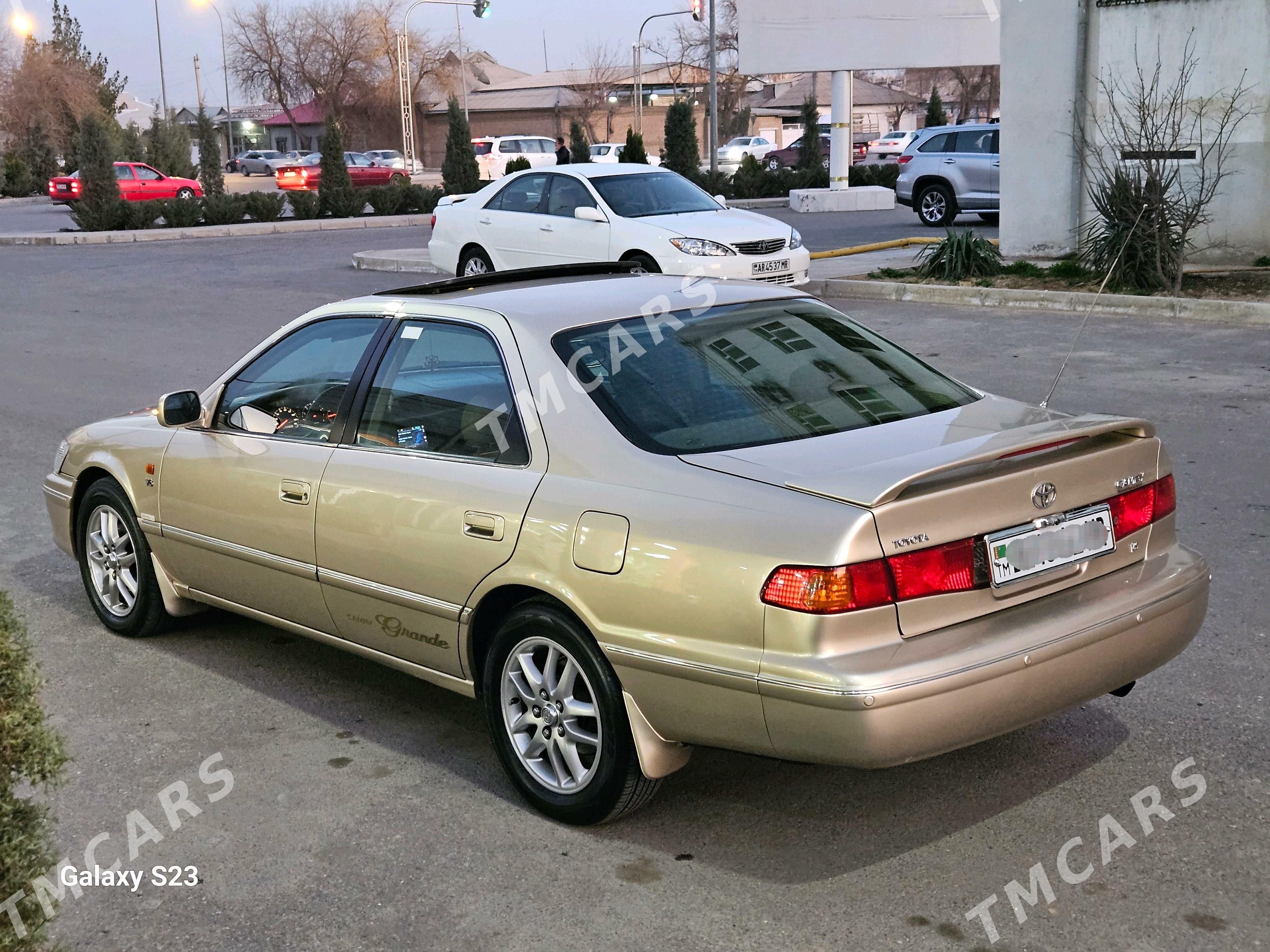 Toyota Camry 2000 - 193 000 TMT - Mary - img 2