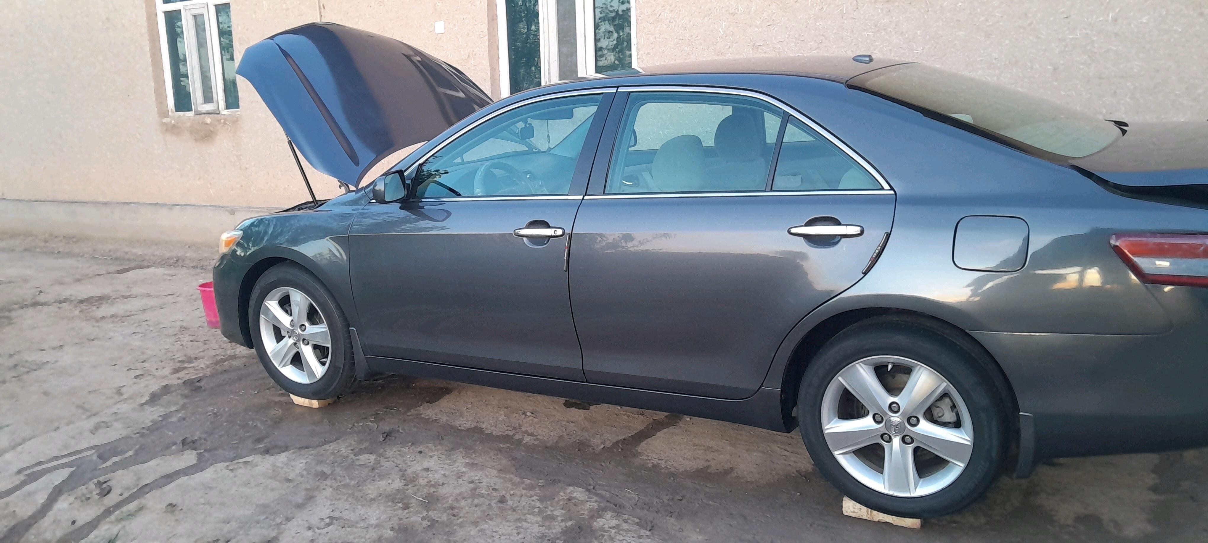 Toyota Camry 2010 - 175 000 TMT - Дашогуз - img 3