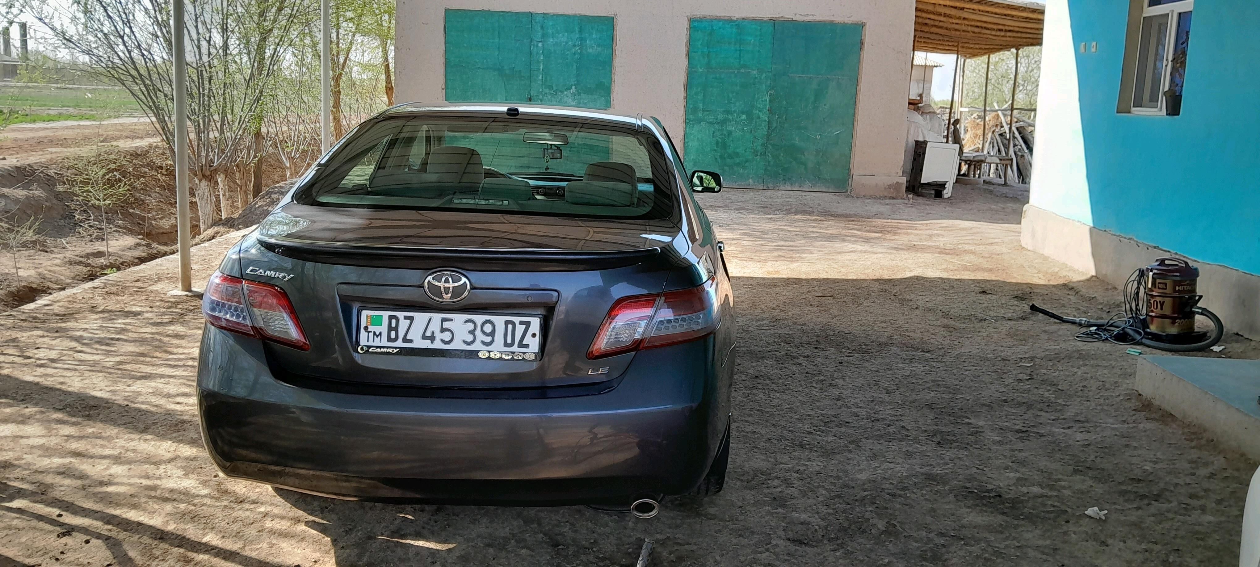 Toyota Camry 2010 - 175 000 TMT - Дашогуз - img 4