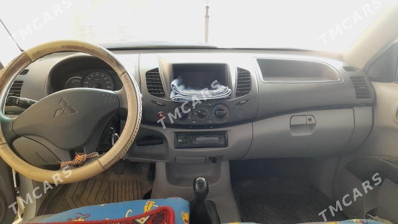 Mitsubishi L200 2013 - 225 000 TMT - Ходжамбаз - img 3