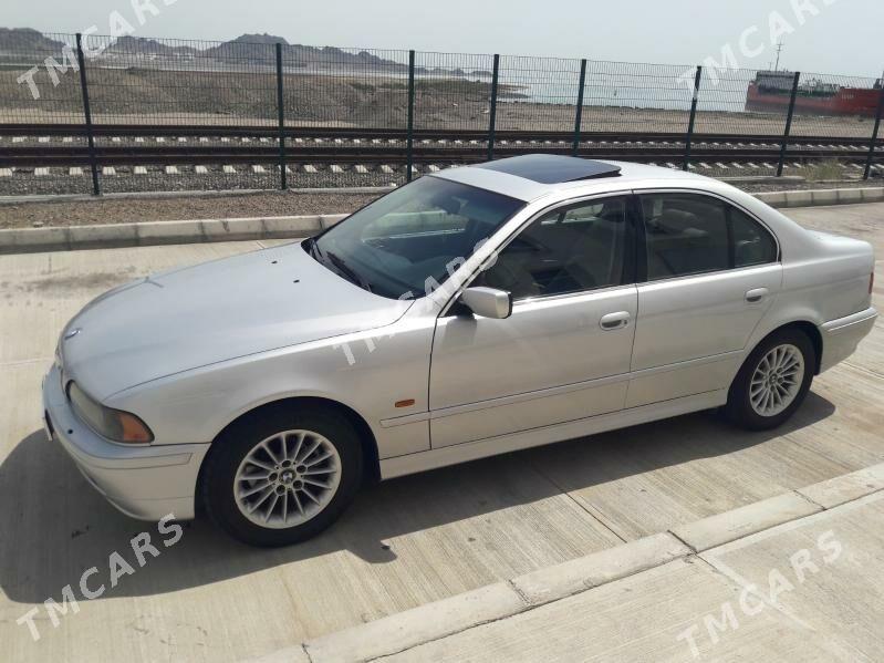 BMW E39 2003 - 100 000 TMT - Türkmenbaşy - img 4
