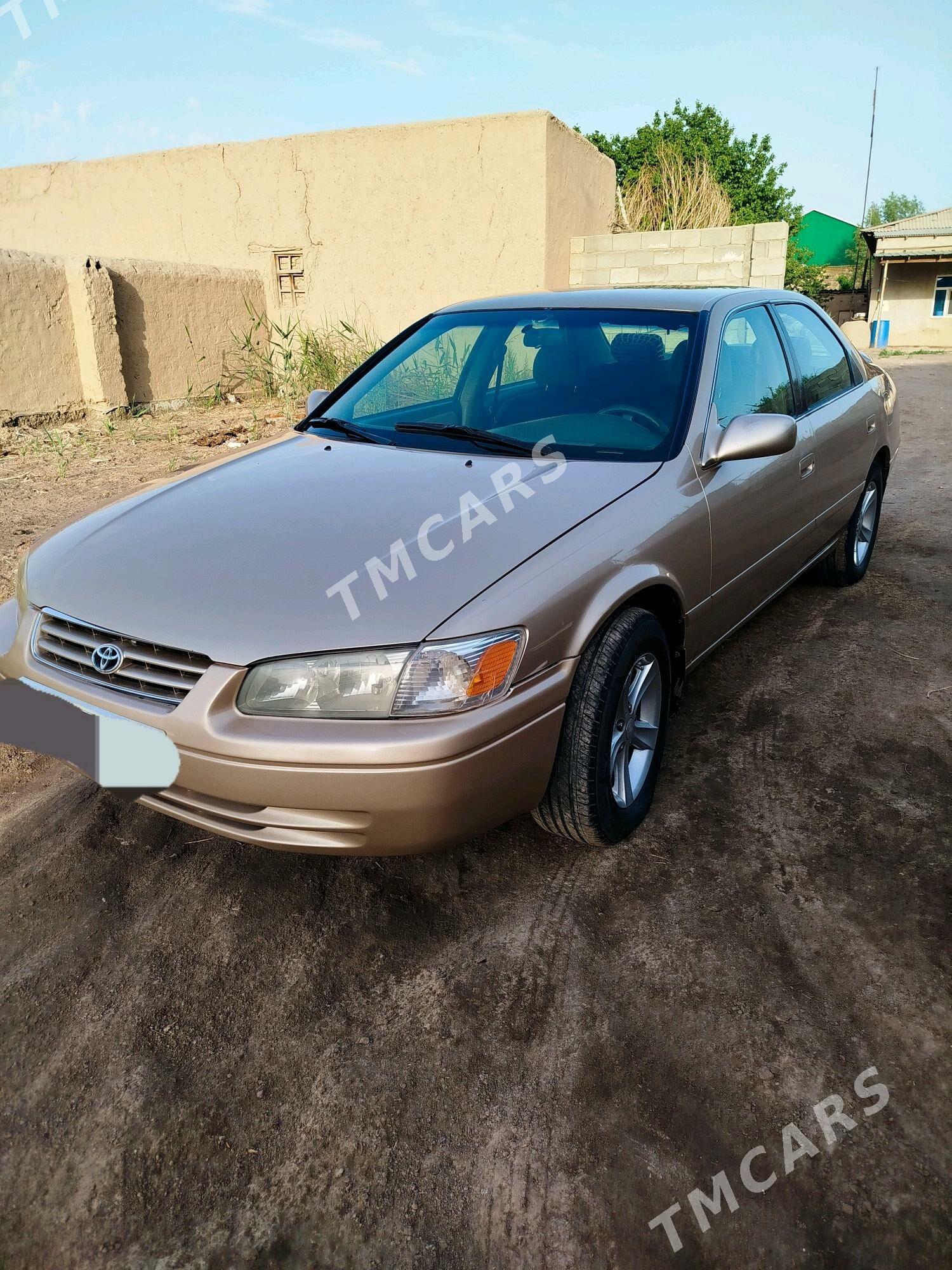Toyota Camry 2001 - 140 000 TMT - Köneürgenç - img 5