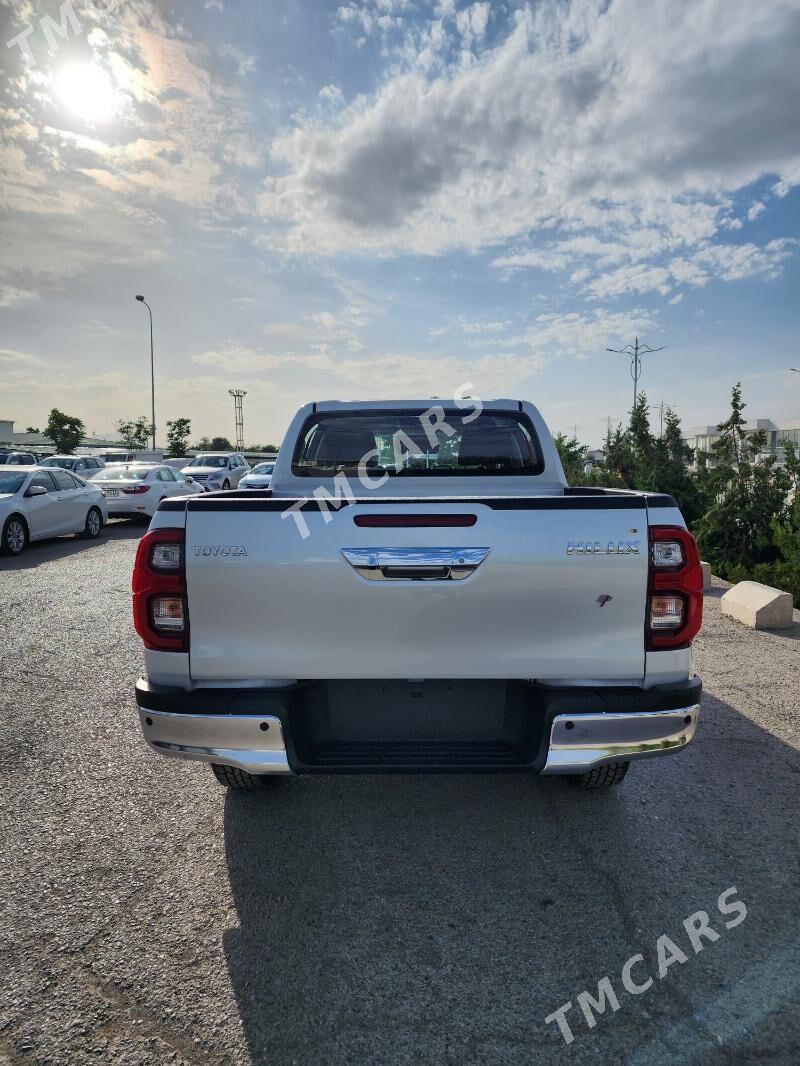 Toyota Hilux 2024 - 676 000 TMT - Ашхабад - img 5