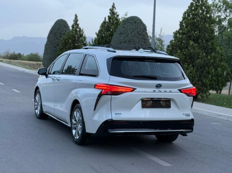 Toyota Sienna 2022 - 740 000 TMT - Ашхабад - img 5