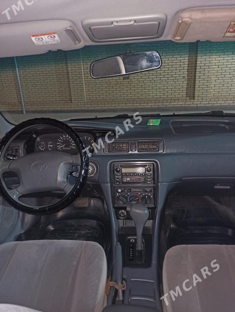 Toyota Camry 1998 - 111 000 TMT - Baýramaly - img 6