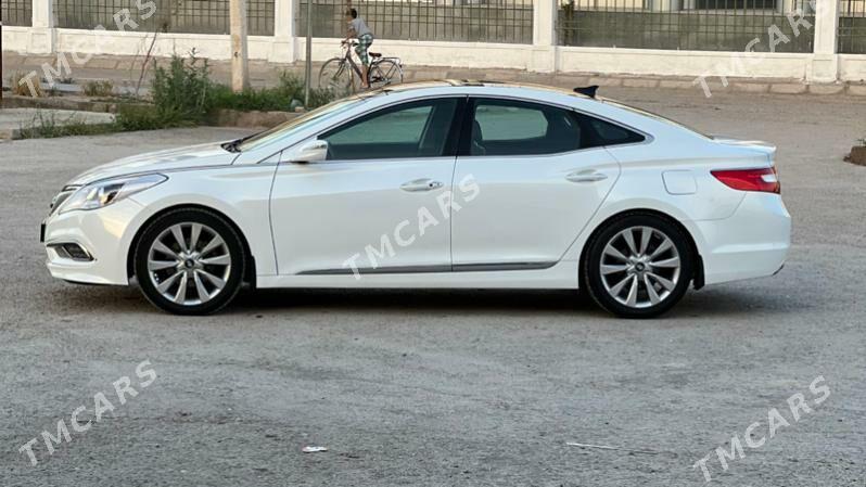Hyundai Azera 2016 - 220 000 TMT - Мары - img 7