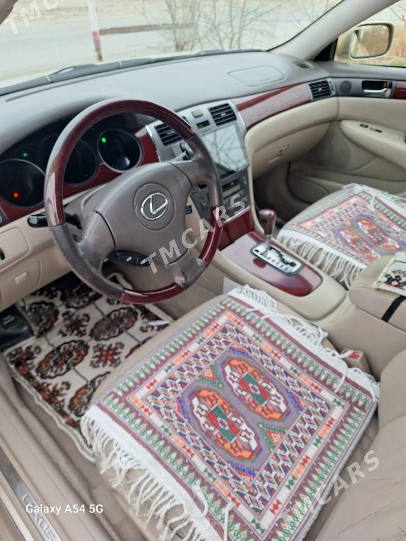 Lexus ES 300 2002 - 180 000 TMT - Balkanabat - img 4