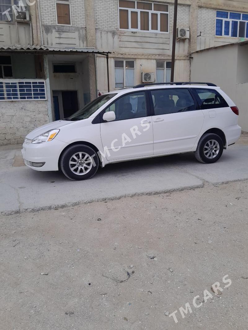 Toyota Sienna 2005 - 200 000 TMT - Туркменбаши - img 2