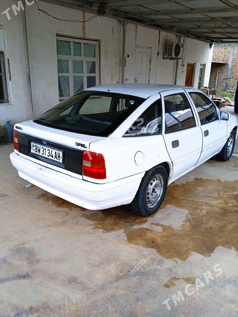 Opel Vectra 1991 - 30 000 TMT - Анев - img 2