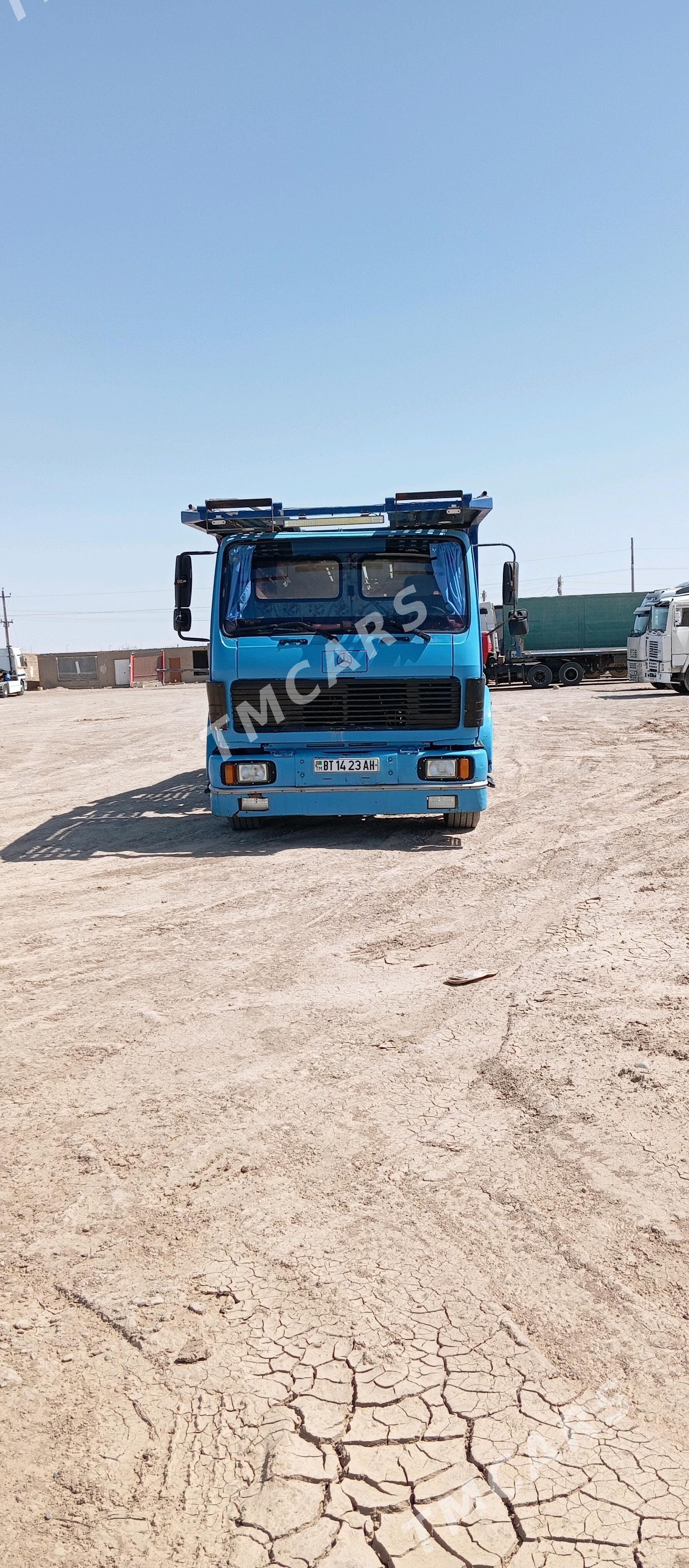 Kamaz 6520 1981 - 300 000 TMT - Серахс - img 3